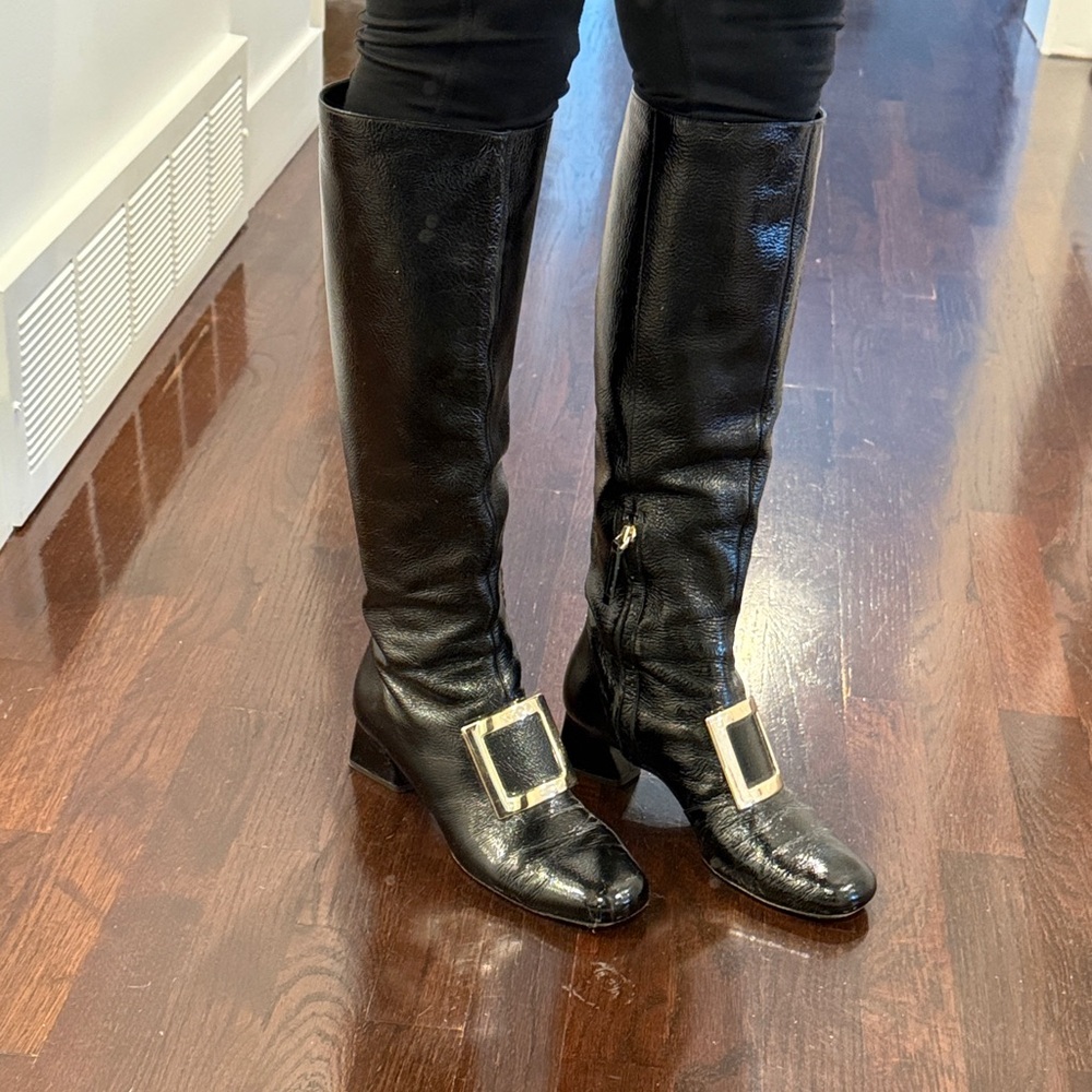 Roger Vivier Patent Leather Boots Size 39
